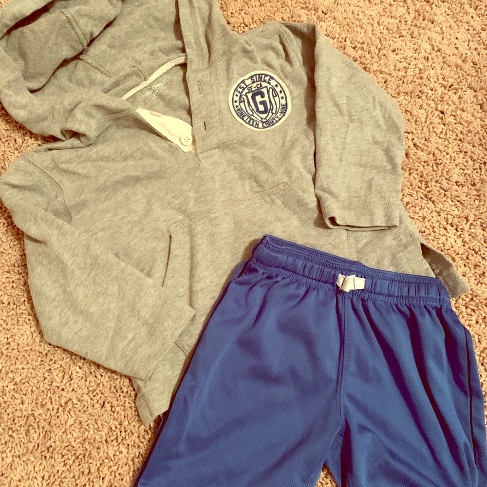 Boys 3T Pullover & Shorts Bundle